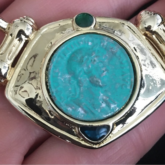 Giovanni Torlonia Vintage Green Coin Gold Tone Necklace - Picture 4 of 10